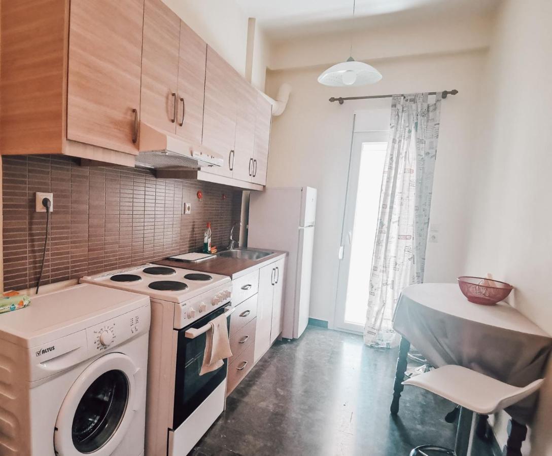 Efrosini Downtown Apartment Халкида Экстерьер фото